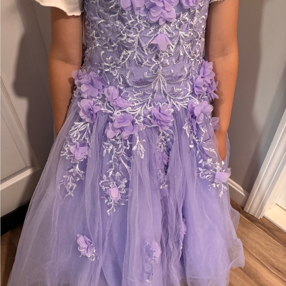 Dancing Queen K804 worn once then dry cleaned. In perfect condition no rips - Picture 6 of 8